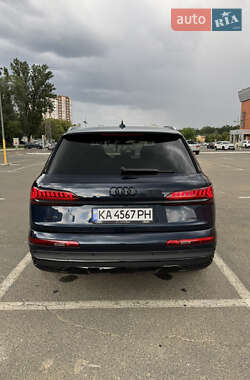 Внедорожник / Кроссовер Audi Q7 2023 в 