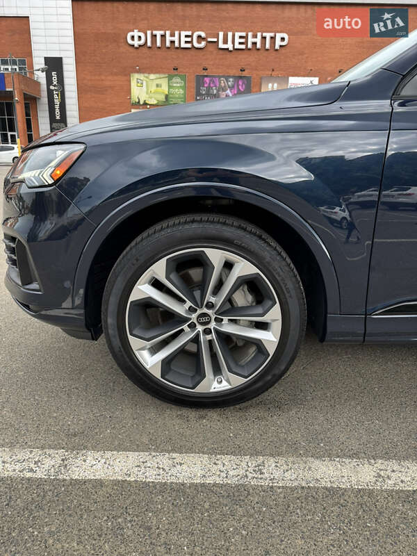 Позашляховик / Кросовер Audi Q7 2023 в Києві