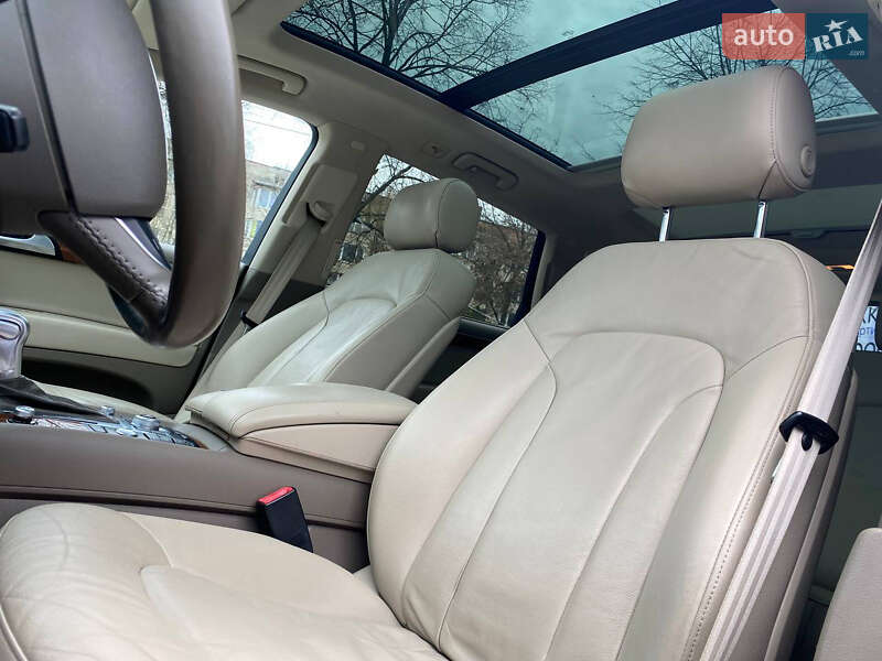 Внедорожник / Кроссовер Audi Q7 2013 в Ивано-Франковске