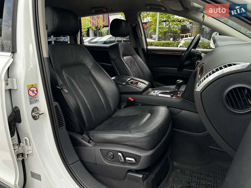 Внедорожник / Кроссовер Audi Q7 2013 в Киеве