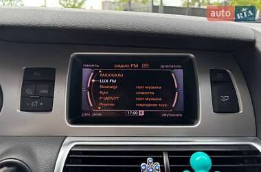 Позашляховик / Кросовер Audi Q7 2013 в 