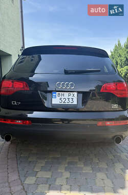 Позашляховик / Кросовер Audi Q7 2006 в 