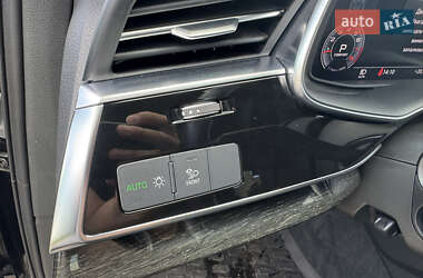 Внедорожник / Кроссовер Audi Q7 2020 в 