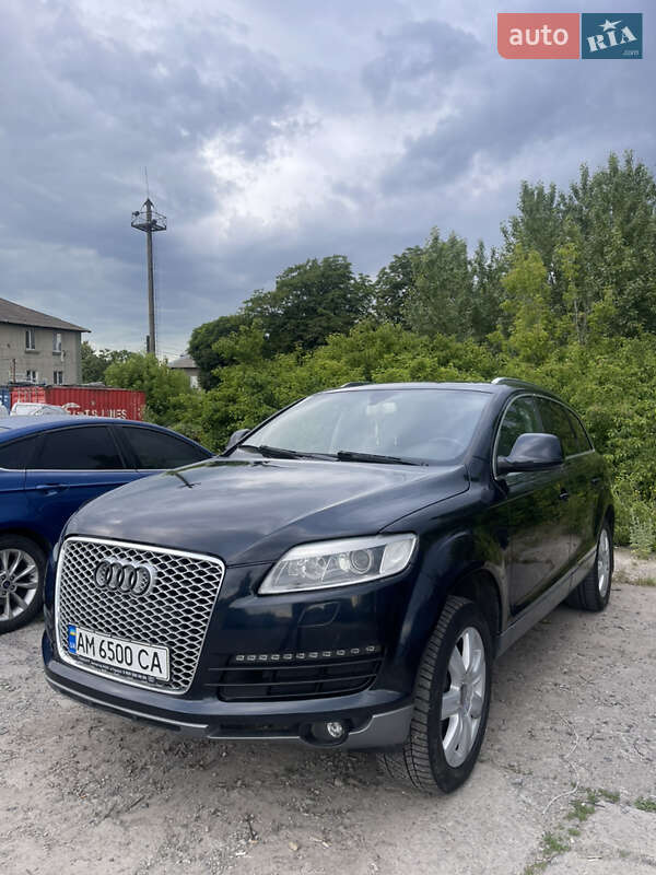Внедорожник / Кроссовер Audi Q7 2006 в Виннице