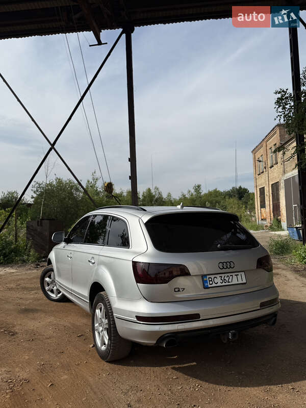 Внедорожник / Кроссовер Audi Q7 2014 в Львове