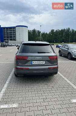 Внедорожник / Кроссовер Audi Q7 2019 в 