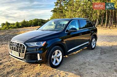 Внедорожник / Кроссовер Audi Q7 2020 в 