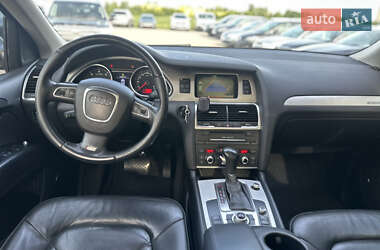 Внедорожник / Кроссовер Audi Q7 2009 в 
