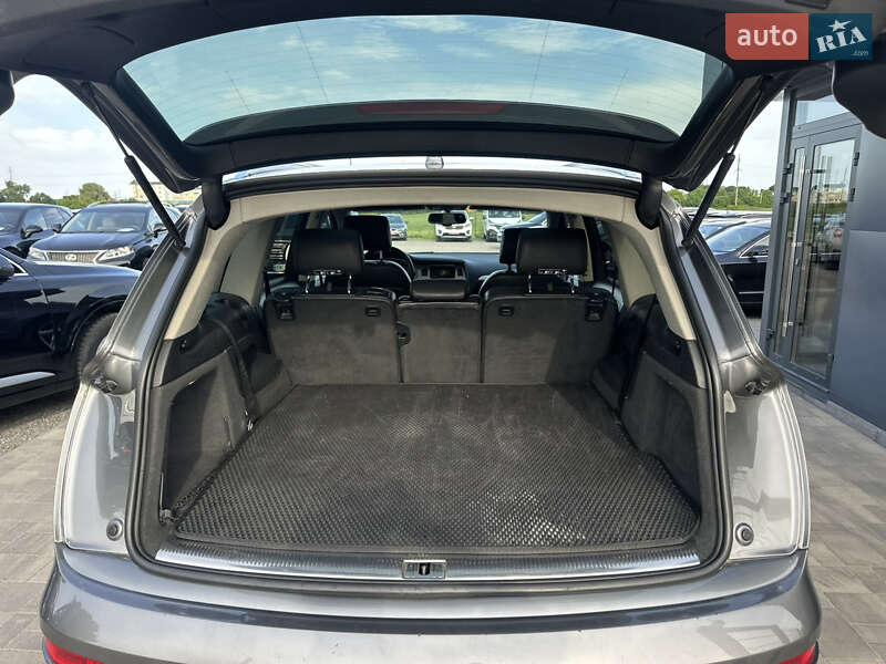 Позашляховик / Кросовер Audi Q7 2009 в Рівному