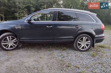 Позашляховик / Кросовер Audi Q7 2011 в 