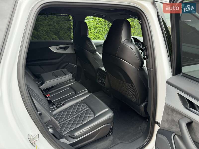 Внедорожник / Кроссовер Audi Q7 2020 в Киеве