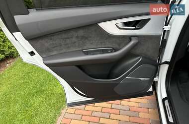 Внедорожник / Кроссовер Audi Q7 2020 в 