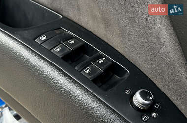 Внедорожник / Кроссовер Audi Q7 2010 в 