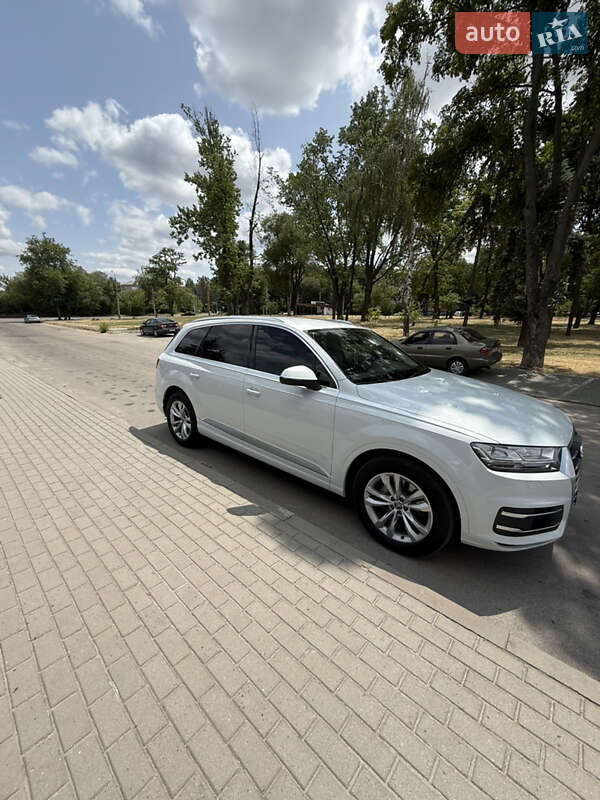 Внедорожник / Кроссовер Audi Q7 2016 в Запорожье