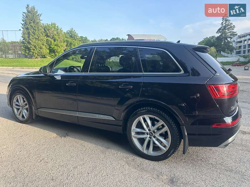 Внедорожник / Кроссовер Audi Q7 2017 в Львове