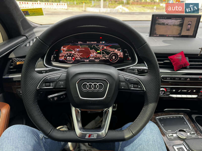 Внедорожник / Кроссовер Audi Q7 2016 в Львове