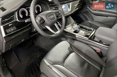 Внедорожник / Кроссовер Audi Q7 2022 в 