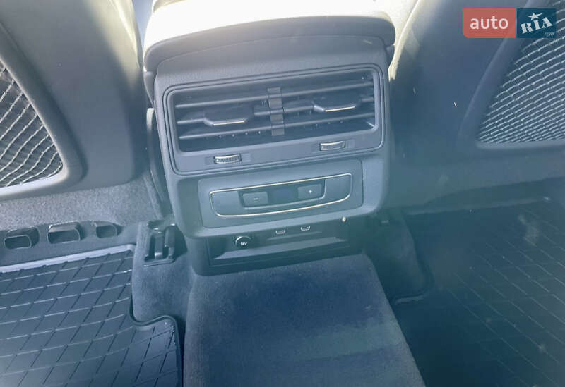 Позашляховик / Кросовер Audi Q7 2022 в Києві