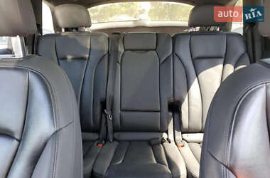 Внедорожник / Кроссовер Audi Q7 2020 в 