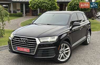 Внедорожник / Кроссовер Audi Q7 2017 в 