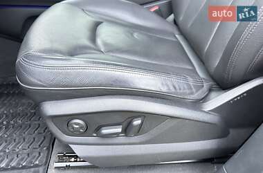 Внедорожник / Кроссовер Audi Q7 2017 в 