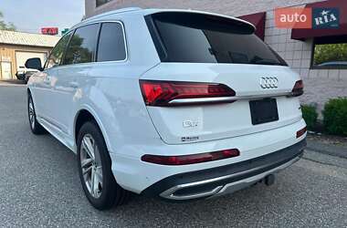 Внедорожник / Кроссовер Audi Q7 2020 в 