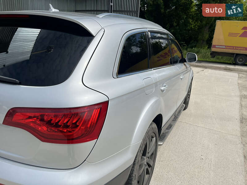 Внедорожник / Кроссовер Audi Q7 2013 в Боярке