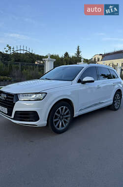 Позашляховик / Кросовер Audi Q7 2017 в Вінниці