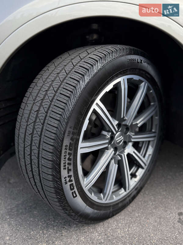 Внедорожник / Кроссовер Audi Q7 2016 в Виннице