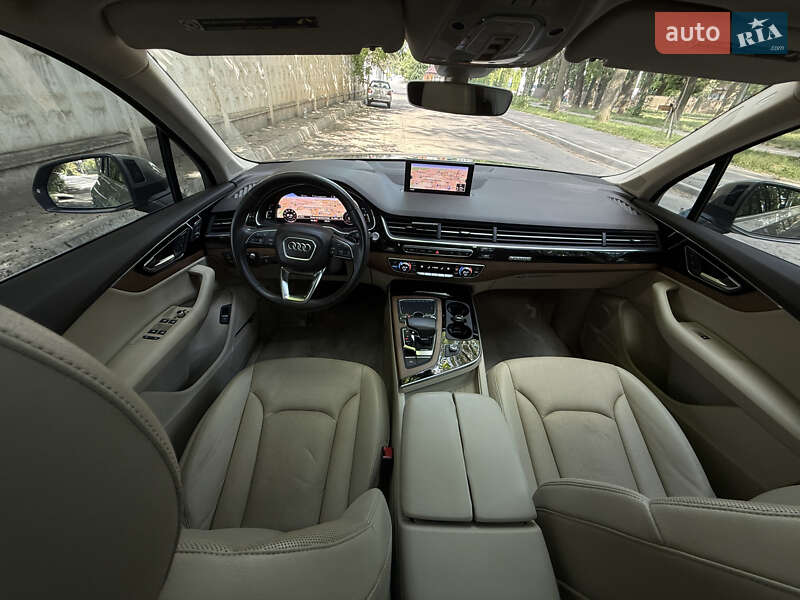 Внедорожник / Кроссовер Audi Q7 2016 в Виннице