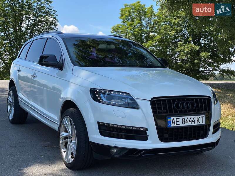 Внедорожник / Кроссовер Audi Q7 2013 в Днепре