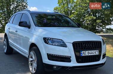 Внедорожник / Кроссовер Audi Q7 2013 в 
