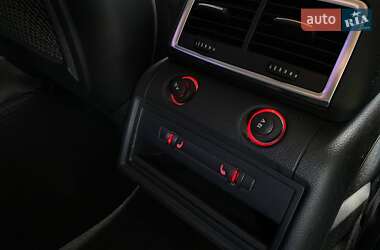 Внедорожник / Кроссовер Audi Q7 2013 в 