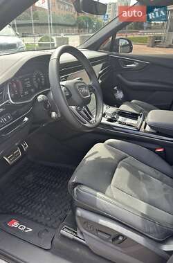 Внедорожник / Кроссовер Audi Q7 2024 в 