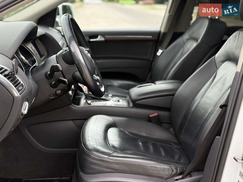 Позашляховик / Кросовер Audi Q7 2015 в Дніпрі