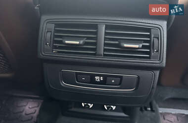 Внедорожник / Кроссовер Audi Q7 2017 в 