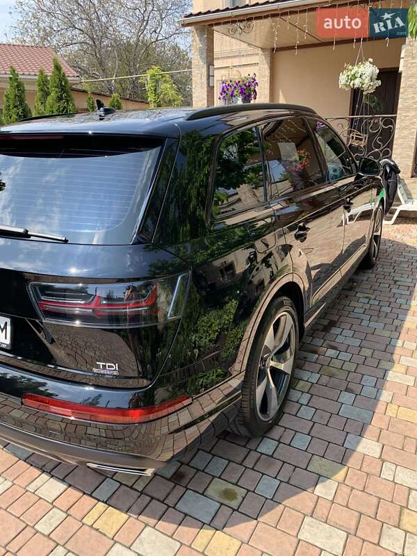 Внедорожник / Кроссовер Audi Q7 2016 в Одессе