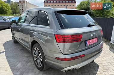 Внедорожник / Кроссовер Audi Q7 2017 в 