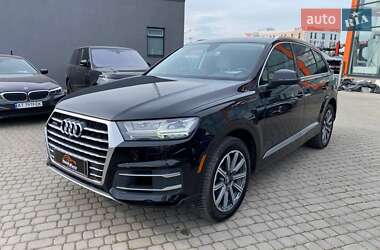 Внедорожник / Кроссовер Audi Q7 2016 в 