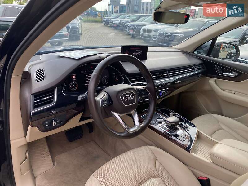 Внедорожник / Кроссовер Audi Q7 2016 в Львове