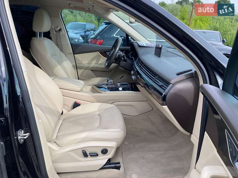 Внедорожник / Кроссовер Audi Q7 2016 в Львове