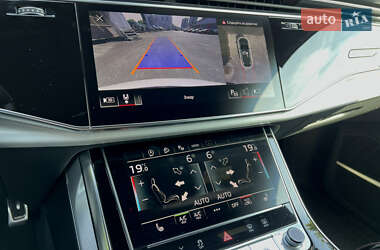 Внедорожник / Кроссовер Audi Q7 2022 в 