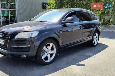 Внедорожник / Кроссовер Audi Q7 2008 в 
