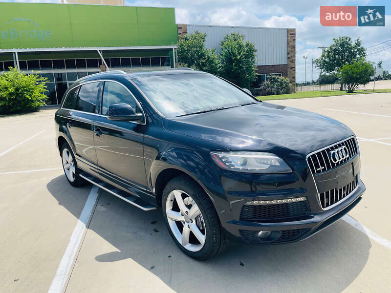 Внедорожник / Кроссовер Audi Q7 2014 в 