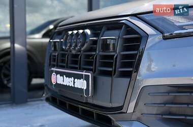 Внедорожник / Кроссовер Audi Q7 2022 в 