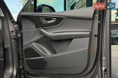 Внедорожник / Кроссовер Audi Q7 2022 в 