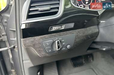 Внедорожник / Кроссовер Audi Q7 2017 в 