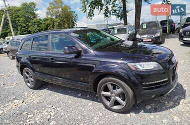 Внедорожник / Кроссовер Audi Q7 2015 в 