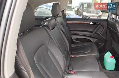 Внедорожник / Кроссовер Audi Q7 2015 в 