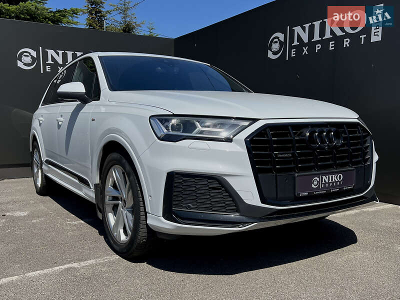 Внедорожник / Кроссовер Audi Q7 2022 в Львове